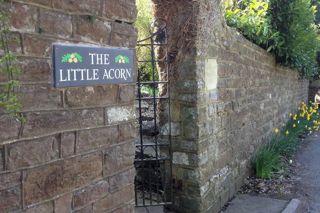 Апартаменты The Little Acorn Лидней Экстерьер фото